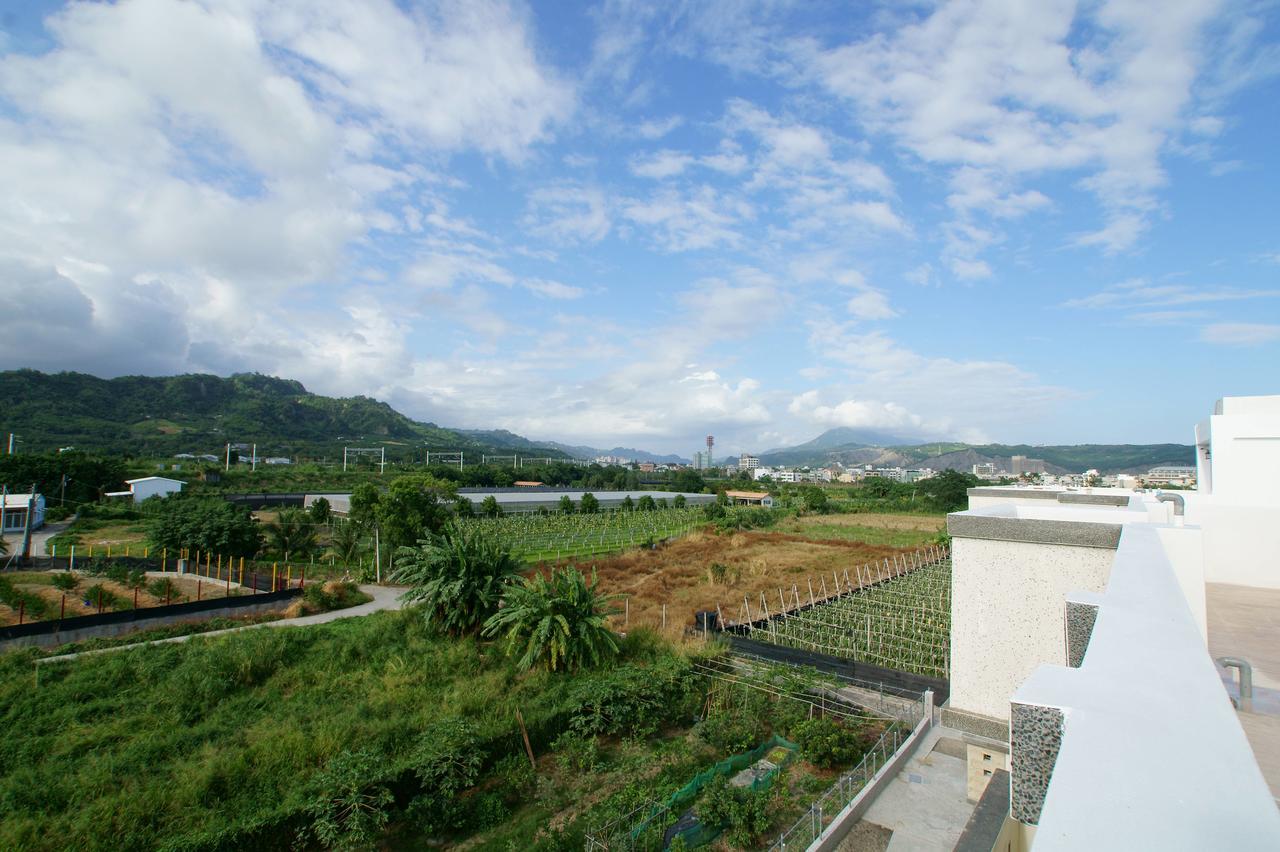 達樂斯電梯民宿dollars Bnb T'ai-tung Exterior foto